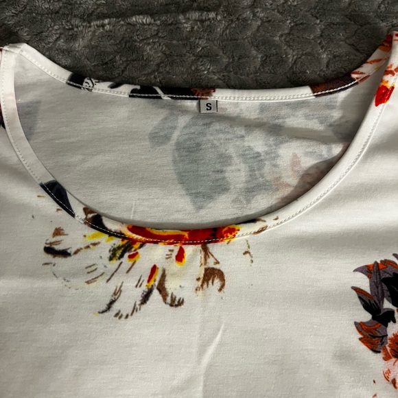 Brand new shirt - Picture 2 of 2